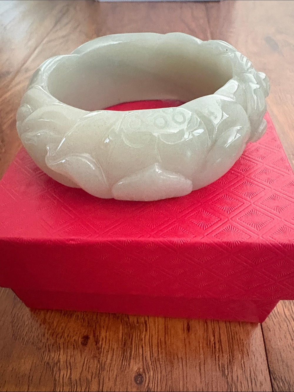 Carved Pale 💯% Green Jade Bangle Bracelet. Size approx 6.25” - Picture 3 of 6